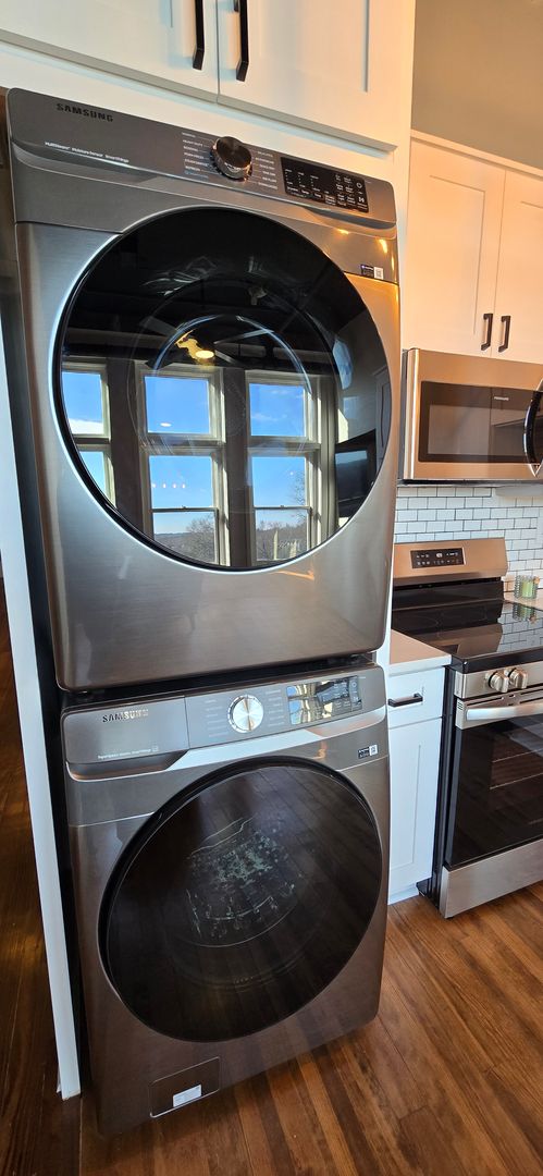 1 bed, 1 bath, 600 sqft, $1,295, Unit 208 BTB - A