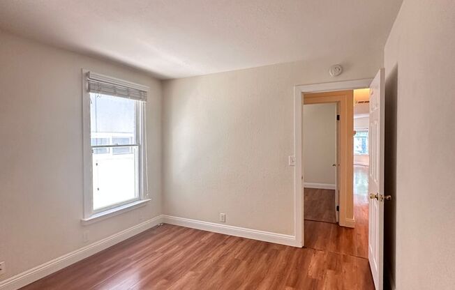 2 beds, 1 bath, 750 sqft, $1,995, Unit 1219 1/2 E St