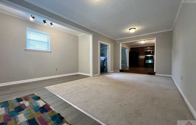 8501 MAPLEWOOD TRL