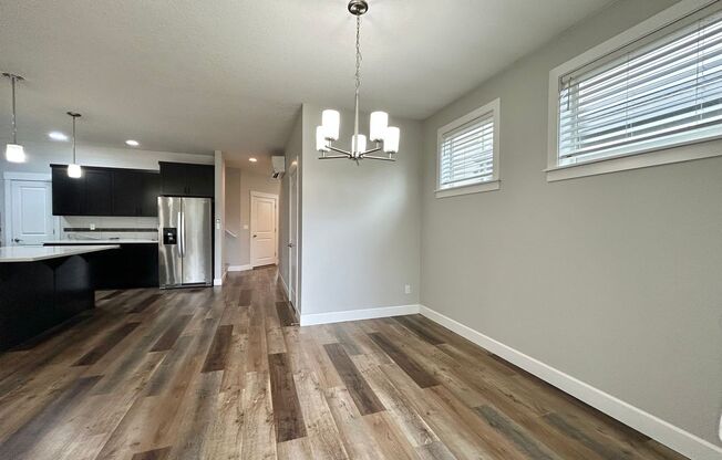 3 beds, 2.5 baths, $2,800