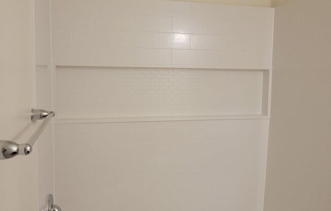 1 bed, 1 bath, 682 sqft, $1,215, Unit GL25008
