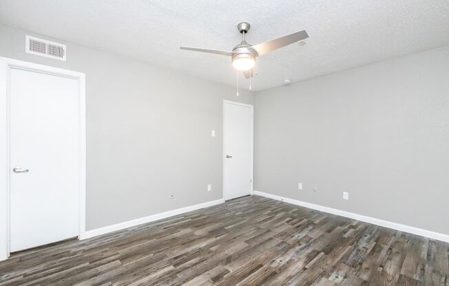1 bed, 1 bath, 651 sqft, $1,255