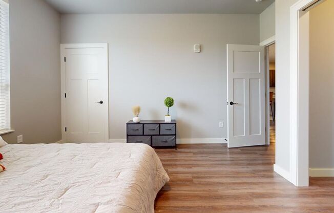 2 beds, 2 baths, 1,233 sqft, $1,925, Unit 302