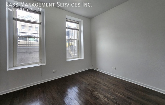 1941 West 21st Place