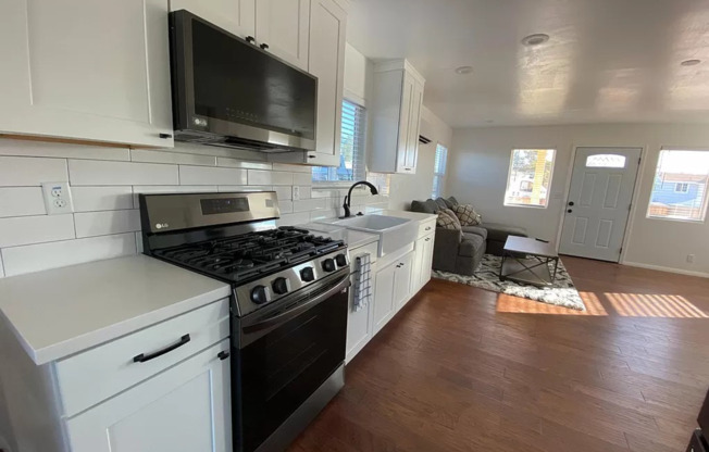 2 beds, 1 bath, $1,750