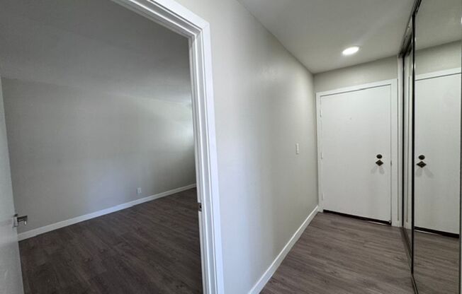 425 Coronado
