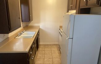 3 beds, 1.5 baths, 1,106 sqft, $1,475, Unit 111