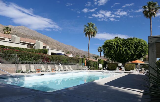 South Palm Springs, 3 bedroom condo, Long Term