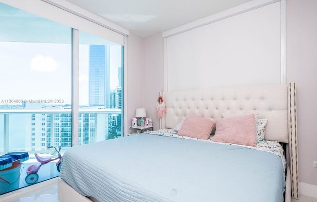 Platinium Condo
