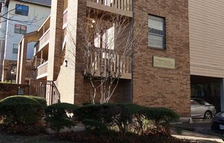 PEARL WEST CAMPUS - LOFTED 2BD / 1 BA - GATED - COVERED PARKING - WATER PAID