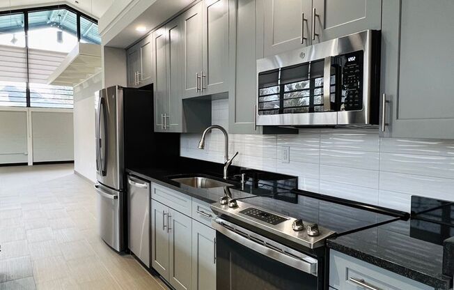 3 beds, 2 baths, 2,686 sqft, $2,650, Unit Unit 106