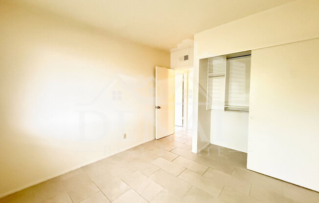 2 beds, 1.5 baths, 827 sqft, $1,295, Unit 2003