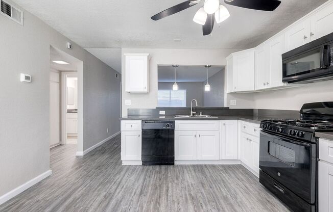 2 beds, 2 baths, 920 sqft, $2,495, Unit 48
