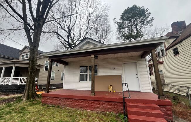 Beautifully renovated 3 bedroom house!