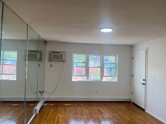 132 11 11 AVE