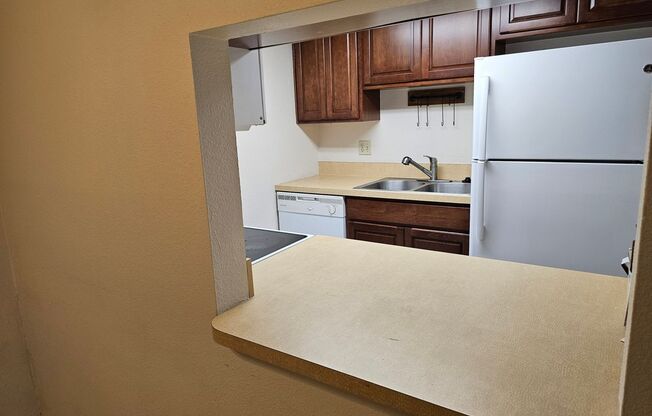 1 bed, 1 bath, $1,195, Unit Unit #12