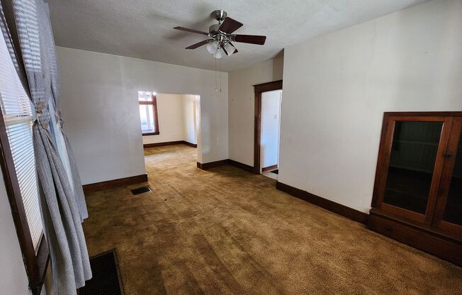 4 beds, 1 bath, $1,195