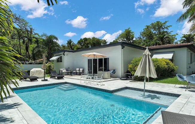 660 NE 121ST ST BISCAYNE PARK, FL 33161