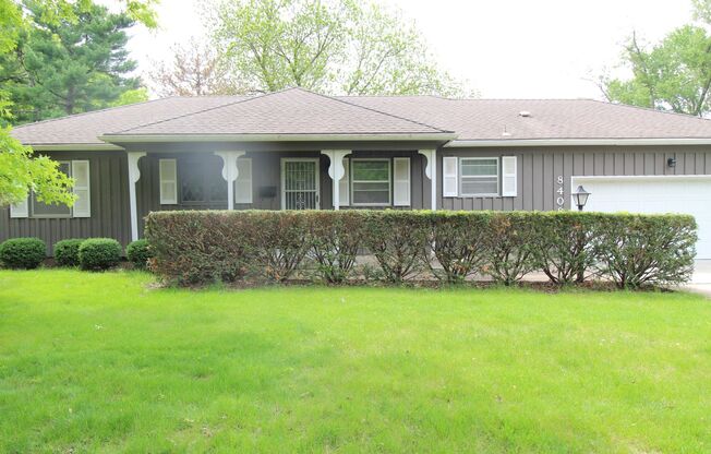 3 Bedroom 2 Bath Home In Overland Park