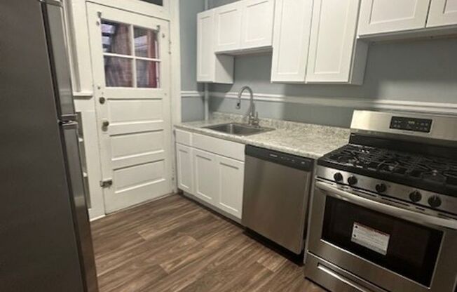 2 beds, 1 bath, 1,000 sqft, $1,799, Unit 218-1