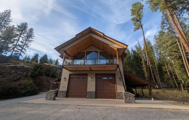 Luxury Pend Oreille River Waterfront Rental