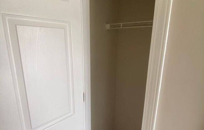 1 bed, 1 bath, 765 sqft, $1,125, Unit 2758-6