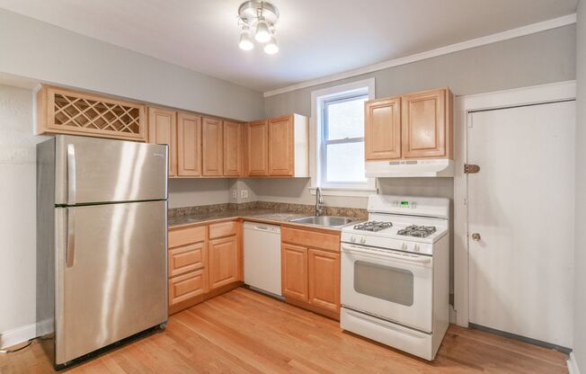 Three Bedroom Home in Graduate Hospital