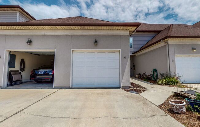 Two Bedroom Townhome w/garage located south of 98 in Miramar Beach