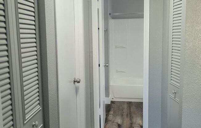 2 beds, 1 bath, 695 sqft, $1,250, Unit 505 D2