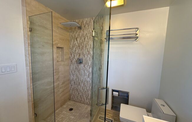 3 beds, 3 baths, $4,100