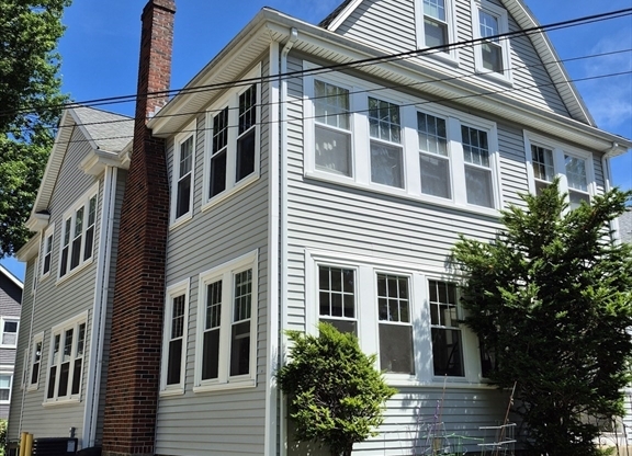 15 WHITE ST