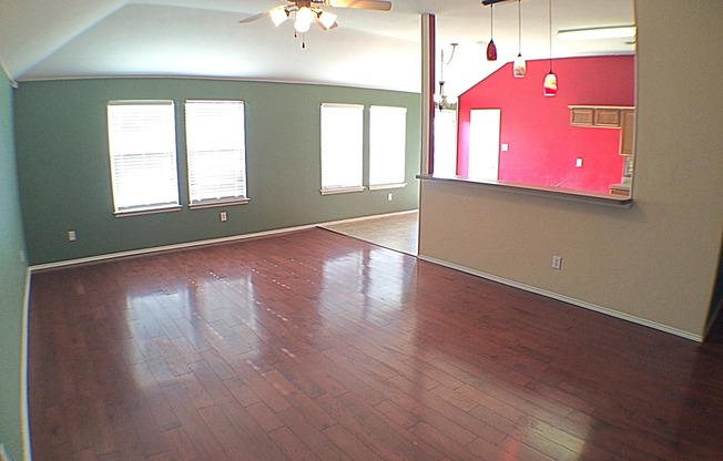 3 Bedroom 2 Bath Gem In Crowley