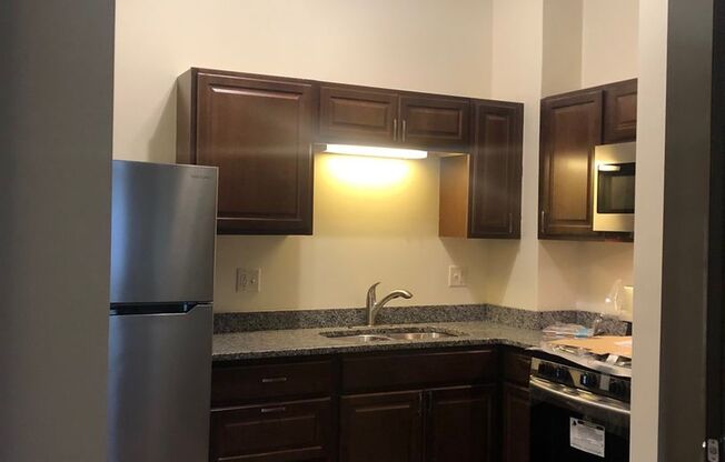 1 bed, 1 bath, 900 sqft, $1,200