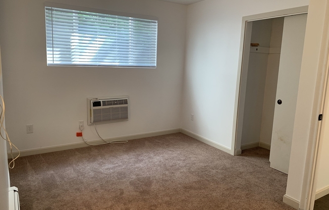 2 beds, 1 bath, 802 sqft, $2,000, Unit A6