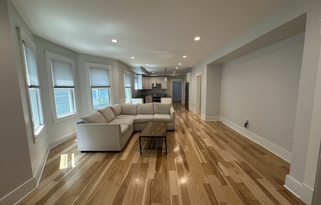 90 BARTLETT ST