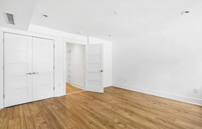 1083 LAFAYETTE AVE