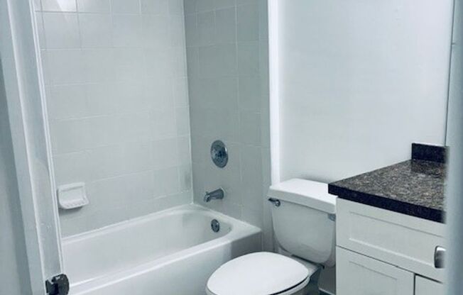 3 beds, 2 baths, 1,700 sqft, $3,050, Unit 08-203