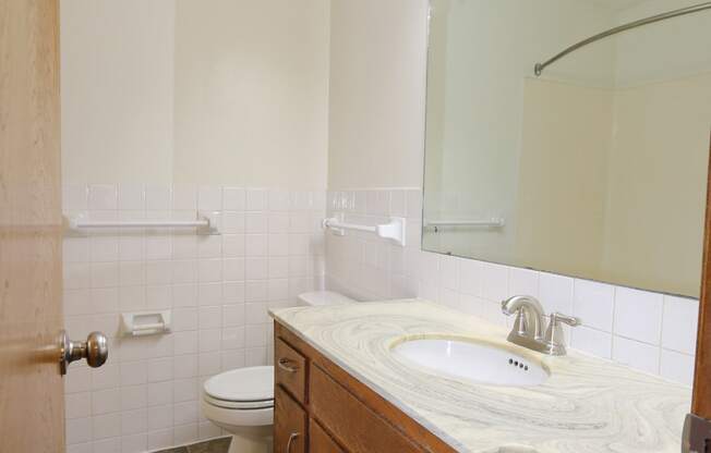 Apache Manor Bathroom