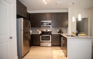 Fully Equipped Kitchen at Fifth Street Place Apartments, Virginia