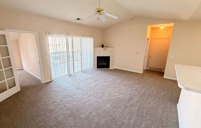 2 beds, 1 bath, 1,047 sqft, $1,242, Unit 14-301