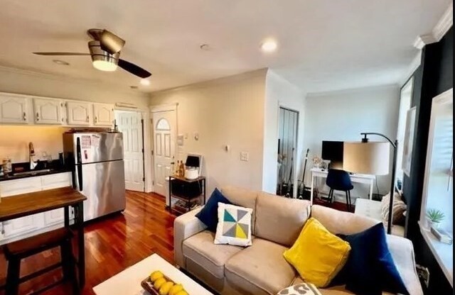 1 bed, 1 bath, 500 sqft, $2,500, Unit 2