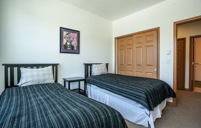 Sylvan Flats Apartments