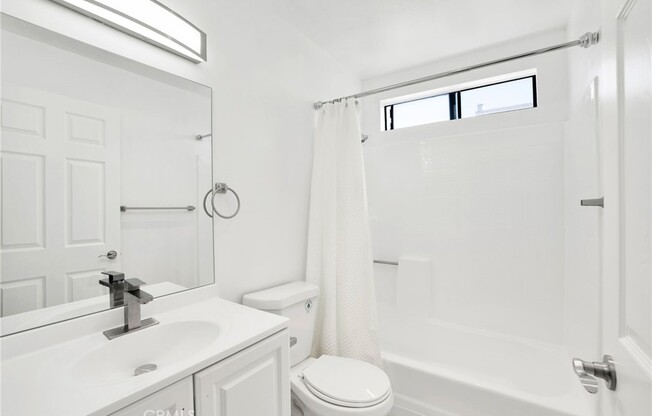 7750 LAUREL CYN BLVD