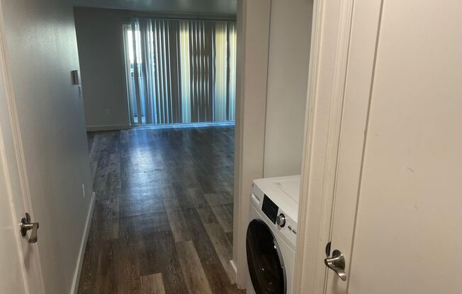 2 beds, 1 bath, 800 sqft, $1,895, Unit #6