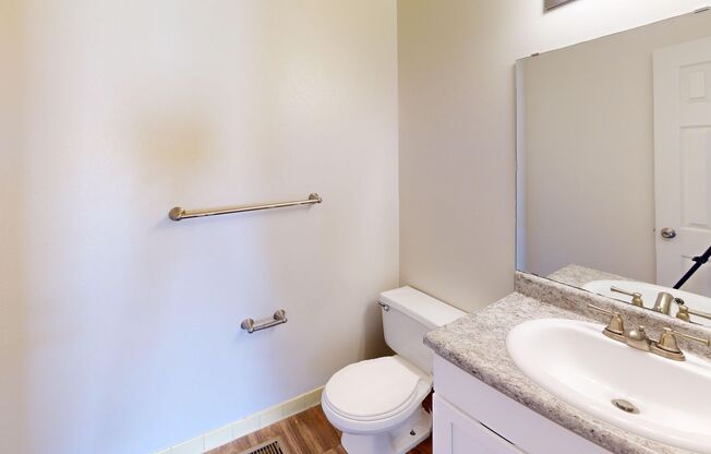 2 beds, 1.5 baths, 1,197 sqft, $1,315, Unit 09 - 909