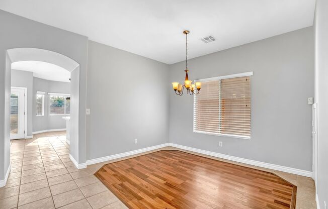 GORGEOUS TWO STORY HOME IN HENDERSON!