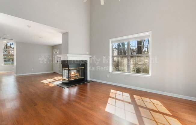 8401 SOUTHGATE CMNS DR