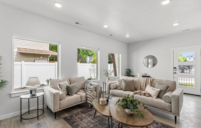 3 beds, 2.5 baths, 1,524 sqft, $2,295, Unit ABBY2-101