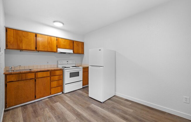 1 bed, 1 bath, 600 sqft, $1,095, Unit 25