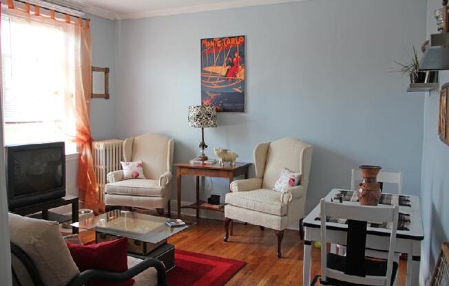 1 bed, 1 bath, $2,400, Unit 35